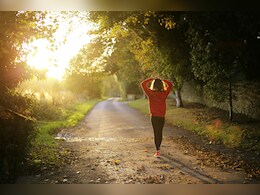 Walking Tips: रोज 1 किलोमीटर चलने से कितनी कैलोरी होती है बर्न? एक्सपर्ट से समझें आसान गणित