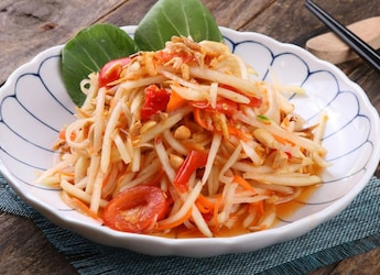 Why A Refreshing Bowl Of Thai Som Tam (Raw Papaya Salad) Is The Perfect Summer Dinner