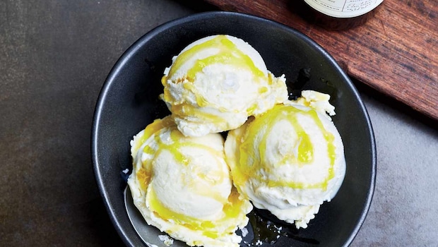 Strange Food Combos That Look Wrong, But Are Right To Eat