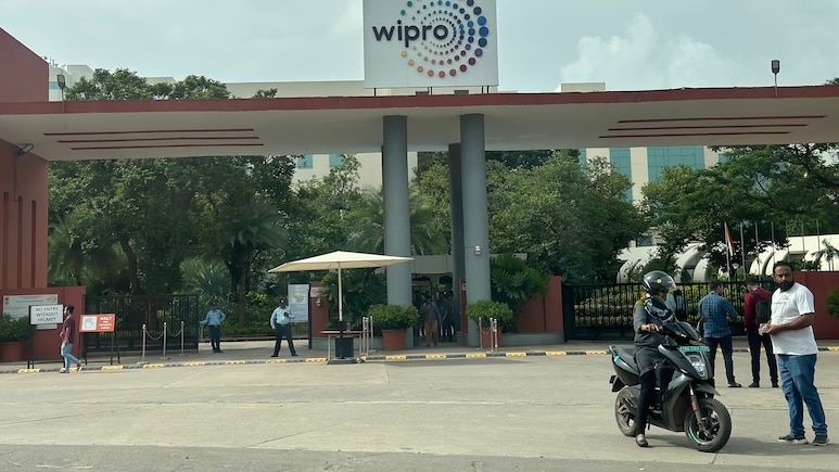 Wipro Q1 Hiring: Attrition Rate Up Marginally; Headcount Jumps With Over 800 New Employees
