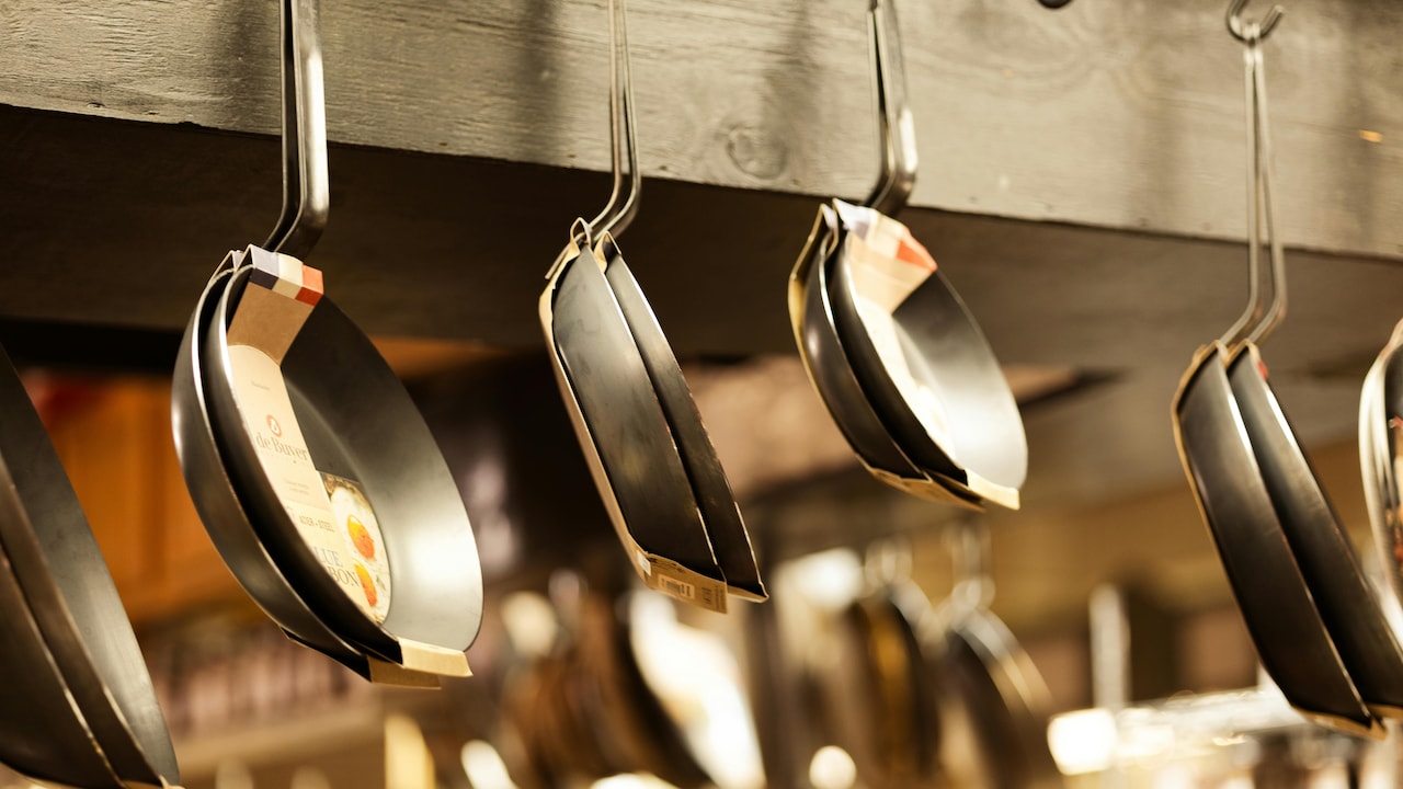 7 Non-Stick Cookware Sets For Small Families Starting A New Kitchen 7 Non-Stick Cookware Sets For Small Families Starting A New Kitchen