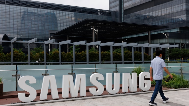 Samsung Beats High Estimates After AI Chip Sales Defy War Fears