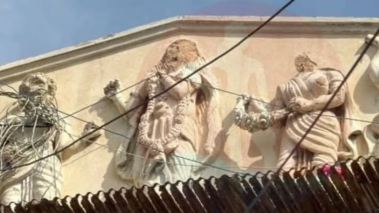 पाकिस्&zwj;तान में हिंदू समुदाय की भावनाओं से फिर खिलवाड़, कराची में भगवान कृष्ण और गोपियों की मूर्तियां खंडित