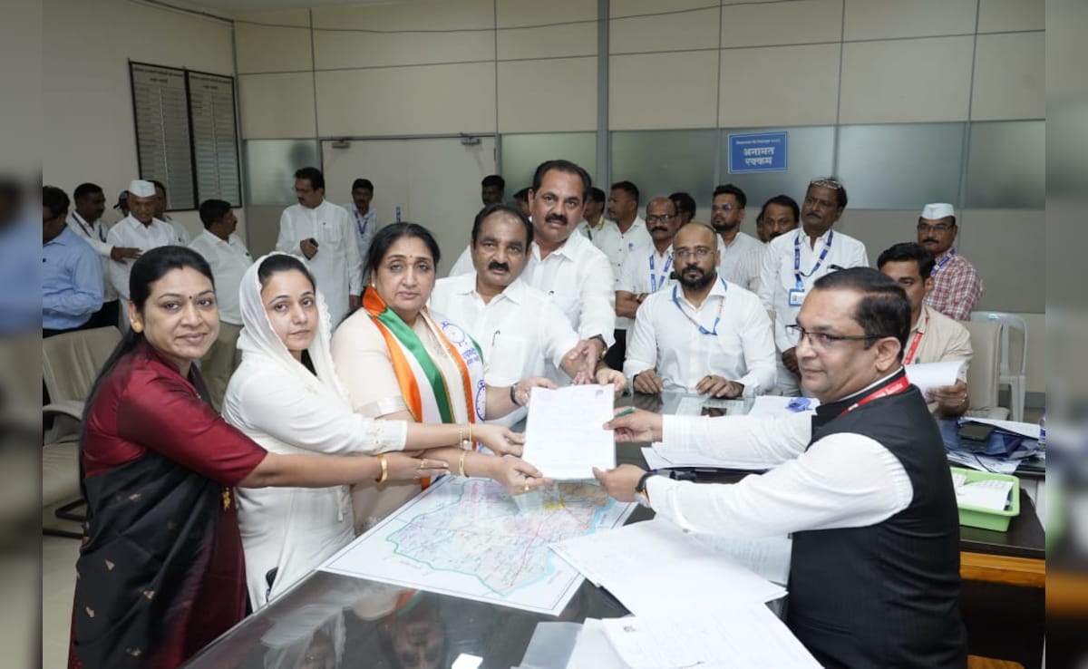 Sunetra Pawar Files Nomination From Baramati, Mentions Ajit Pawar's Dreams
