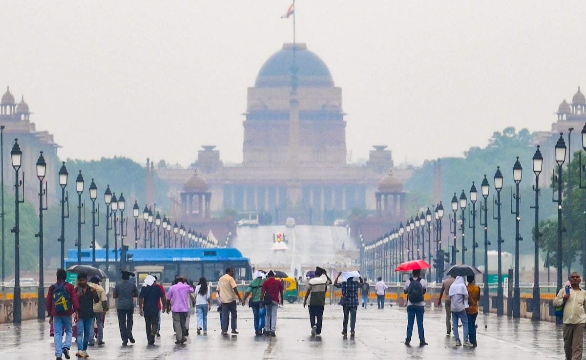 Rain Alert: गर्मी गायब, झूमकर बरस रहे बदरा... अप्रैल में मौसम बार-बार क्यों ले रहा यूटर्न, जानें 3 बड़ी वजह
