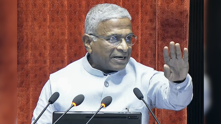 क्या मनोनीत सांसद बने रहेंगे हरिवंश, या औपचारिक रूप से थामेंगे बीजेपी का दामन?