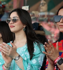 Sara Tendulkar In The Stands During LSG vs GT IPL 2026 Match