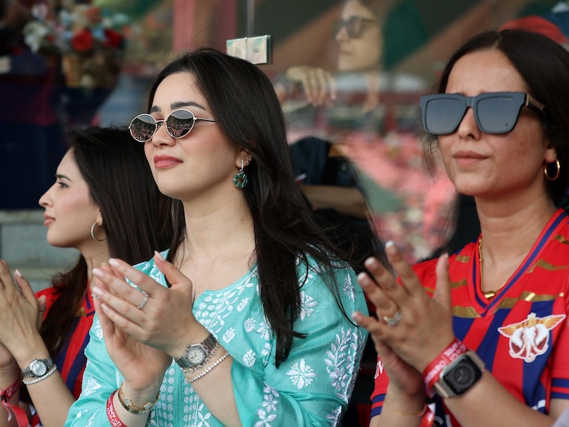 Sara Tendulkar In The Stands During LSG vs GT IPL 2026 Match