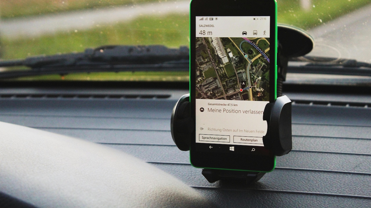 Why Cheap Dashboard Phone Mounts Fail In Summer And How To Pick Good Ones
