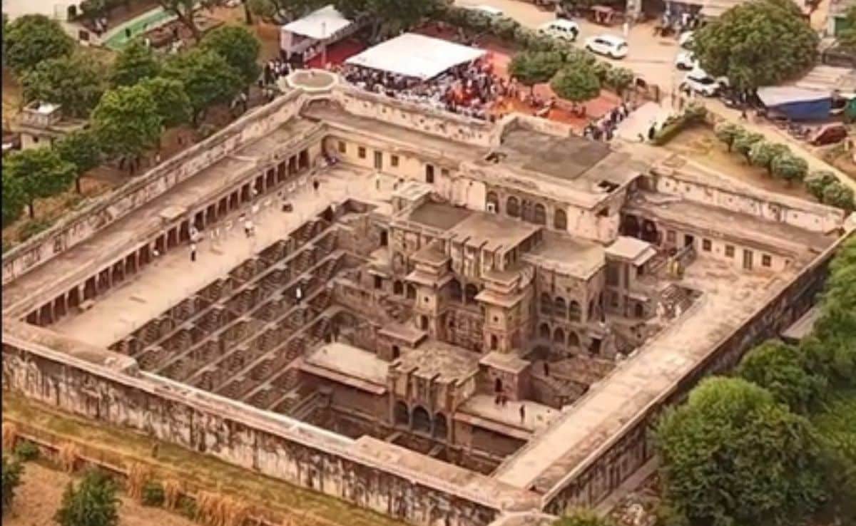 Rajasthan: 3,500 सीढ़ियों की रहस्यमयी भूलभुलैया, 9वीं शताब्दी में बनी चांद बावड़ी, जो आज भी कर देती है हैरान