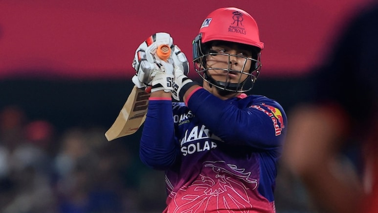 RR vs RCB: 'सर क्या मैं कल से खेल सकता हूं?' हेलमेट पर लगी गेंद, तो वैभव ने किया डॉक्टर से पहला सवाल, रिश्ते के भाई का खुलासा