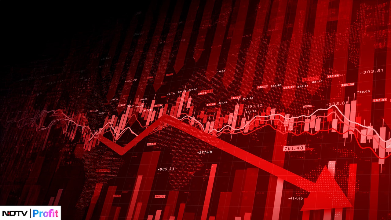 Financials Shed Rs 1.12 Lakh Crore On IRDAI Shock: Bajaj Finance, PB Fintech Take Heaviest Hits