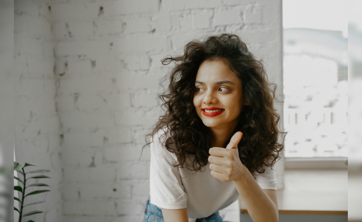 Office Tips: पर्सनेलिटी इंप्रूव करने के 7 तरीके, आज ही ये काम करना शुरू करें