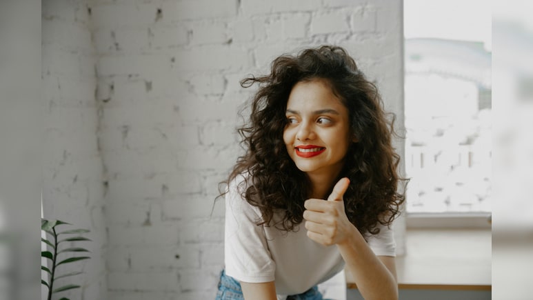 Office Tips: पर्सनेलिटी इंप्रूव करने के 7 तरीके, आज ही ये काम करना शुरू करें