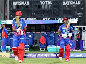 DC vs MI LIVE Score, IPL 2026: Rohit Sharma Becomes Top Scorer As MI Post 162/6 vs DC