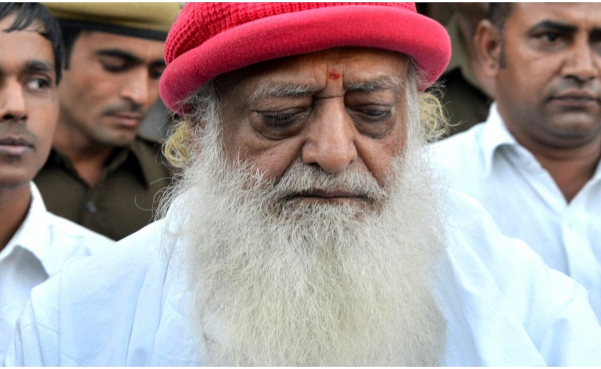 आसाराम की 6 महीने की अंतरिम जमानत कल हो रही खत्म, जेल जाने से बचने के लिए फिर लगाई हाईकोर्ट में गुहार