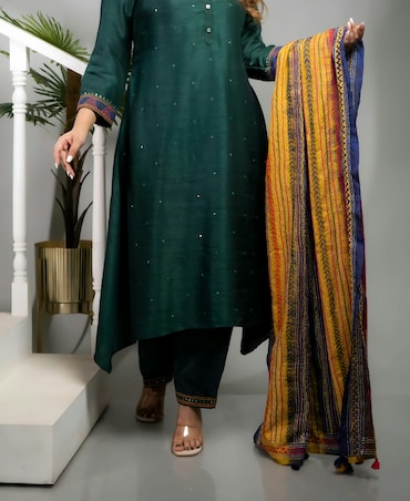 8 Suit Styles Every Woman Needs