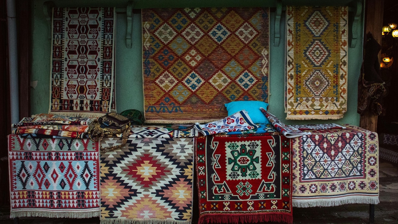 The Rug Mistake That Makes Small Rooms Look Smaller