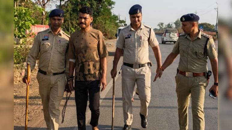 5 वर्षीय बच्ची से दुष्कर्म का मामला; आरोपी निकला 13 साल की बेटी का पिता, पुलिस ने निकाला जुलूस&nbsp;