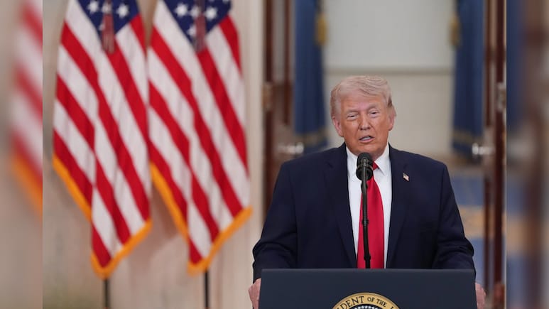 'दुनिया के सबसे बड़े तेल टैंकर अमेरिका की ओर आ रहे हैं...', ईरान से बातचीत से पहले ट्रंप का बड़ा बयान