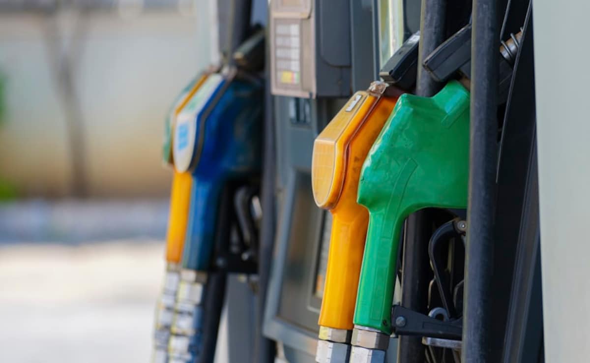Jefferies Flags Heavy Losses For Oil Retailers: Rs 21/Litre On Petrol, Rs 28/Litre On Diesel
