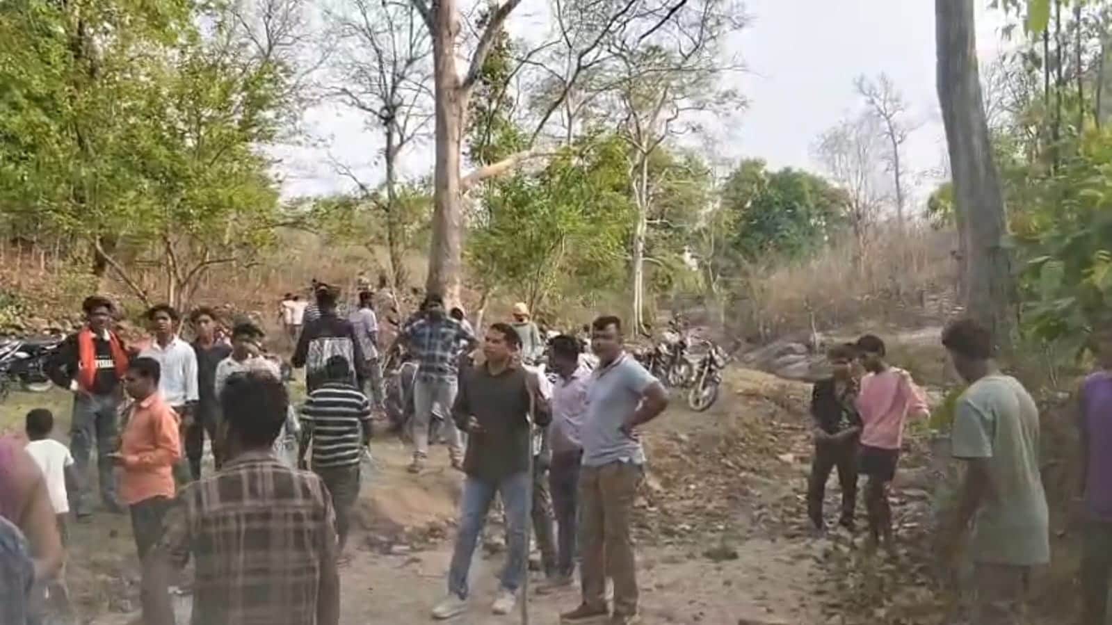 जशपुर में फैली “प्लेन क्रैश” की अफवाह, तो सच्चाई सामने लगाने के लिए प्रशासन को खूब बहाना पड़ा पसीना