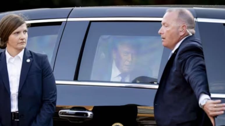 अमेरिका में 18 खुफिया एजेंसियां फिर कैसे ट्रंप पर हुआ हमला? किसके जिम्मे है राष्ट्रपति की सुरक्षा?