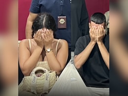 सरेआम बीच पर रोमांस की हदें पार! 'खुल्लम-खुल्ला प्यार' करना कपल को पड़ा महंगा, पुलिस ने इस तरह सिखाया सबक