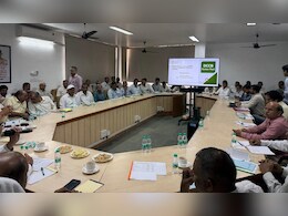 गुरुग्राम सहकारी बैंक की समीक्षा बैठक, PACS का कंप्यूटरीकरण, टैक्सी ड्राइवरों और महिलाओं के लिए नए लोन पर फोकस