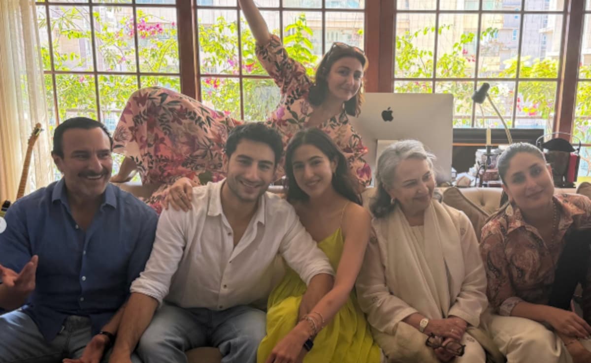 Sara Ali Khan's Easter Sunday Celebrations With Saif Ali Khan, Kareena Kapoor, Sharmila Tagore. See Pics
