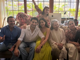 Sara Ali Khan's Easter Sunday Celebrations With Saif Ali Khan, Kareena Kapoor, Sharmila Tagore. See Pics