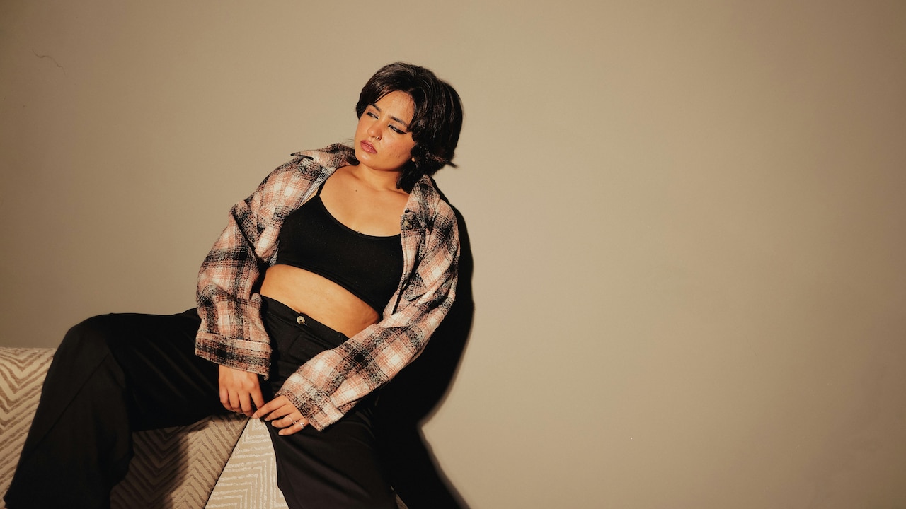 How To Choose The Right Crop Shirt Length For High-Waist Bottoms