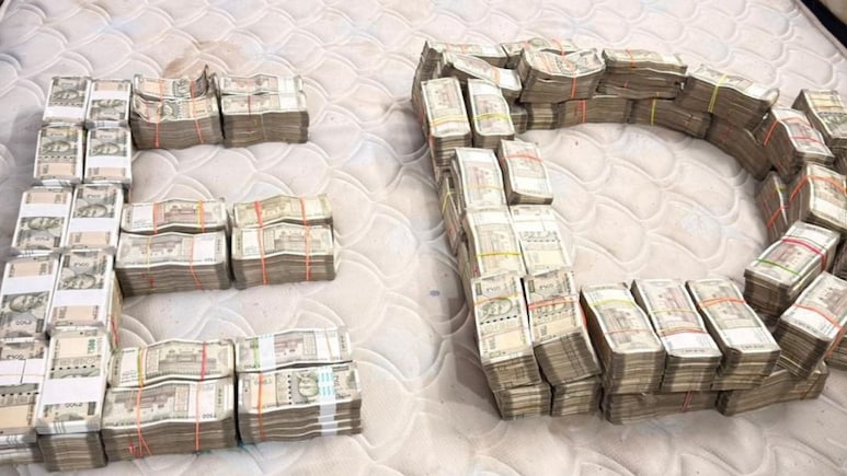 Realty Firm Accused Of Rs 2,024 Crore Fraud Raided, Rs 6 Crore Cash Seized