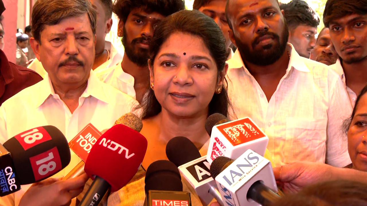 Kanimozhi Confident Of DMK's Return To Power