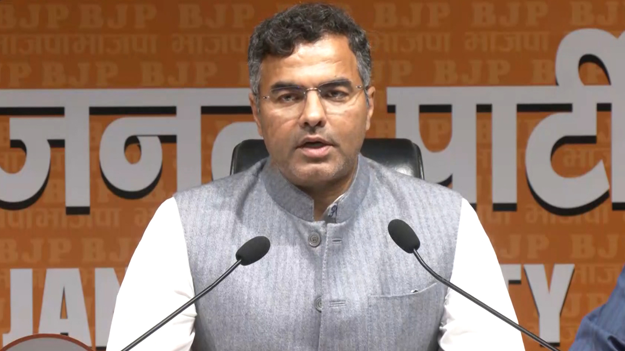 Delhi Minister Parvesh Verma Targets Arvind Kejriwal in Press Briefing