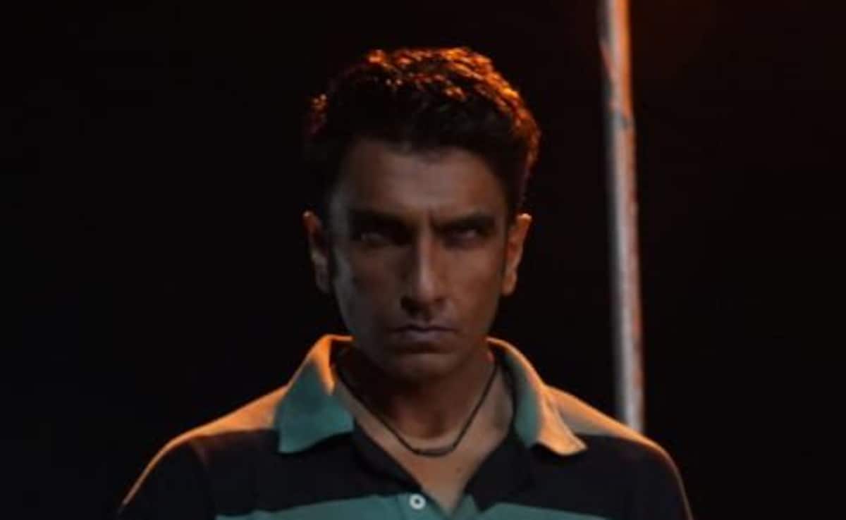 Dhurandhar 2 Box Office Collection Day 15: रणवीर सिंह की धुरंधर 2 की आंधी में टूटे कई रिकॉर्ड, 15 दिन में बजट से इतने गुना कमाई, 1500 करोड़ से बस इतनी दूर