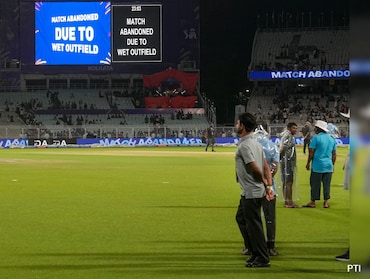 IPL 2026 Points Table: मैच रद्द होने पर कोलकाता को हुआ फायदा, RCB को नुकसान, पंजाब टॉप पर, ऐसा है समीकरण