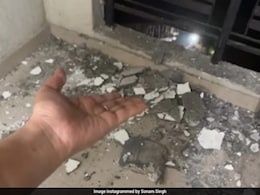 ये है 1 करोड़ का फ्लैट! बालकनी की छत ही गिर पड़ी, किराया वसूल रहे 28000