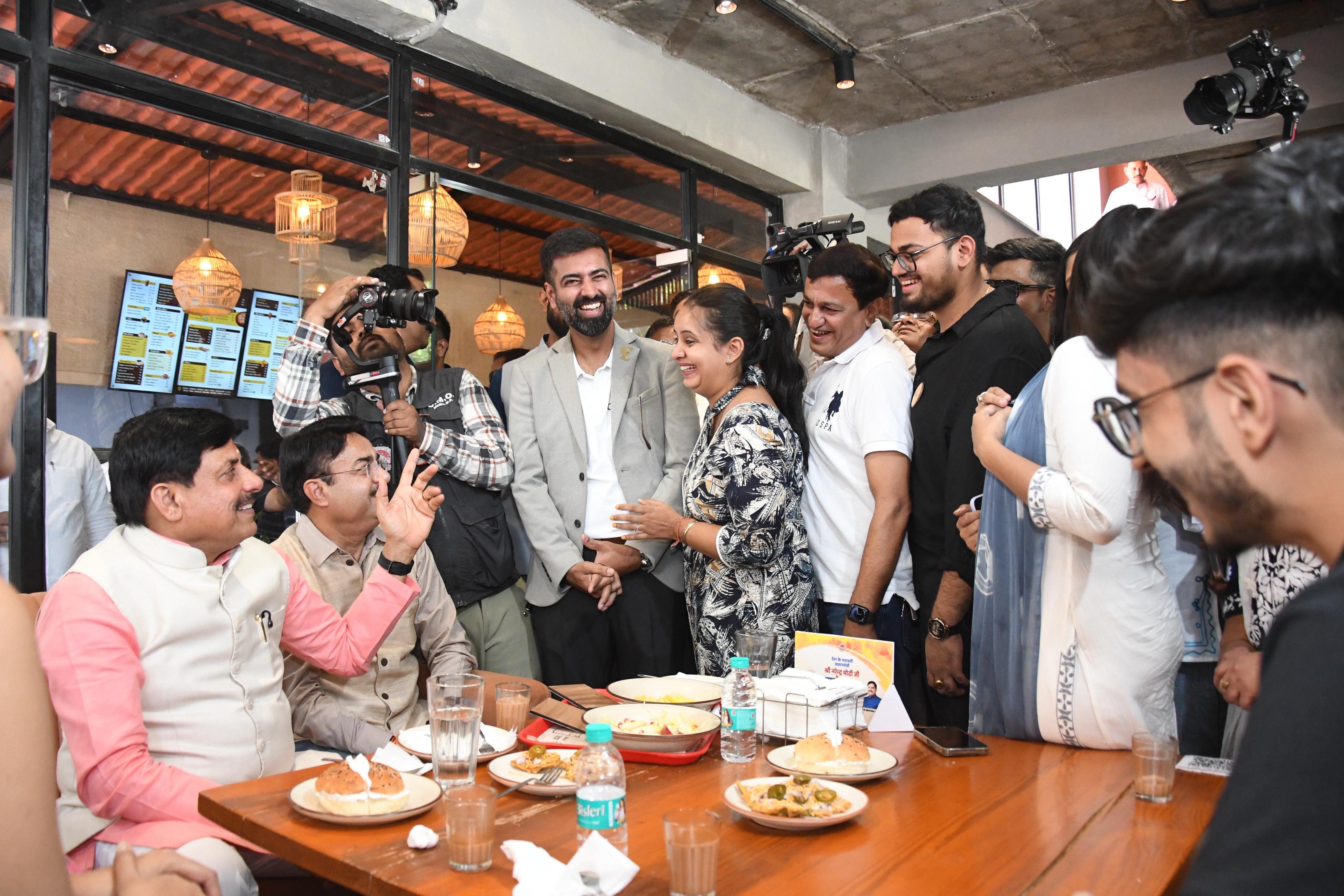 cm mohan yadav bhopal vip road visit mann ki baat congress criticism