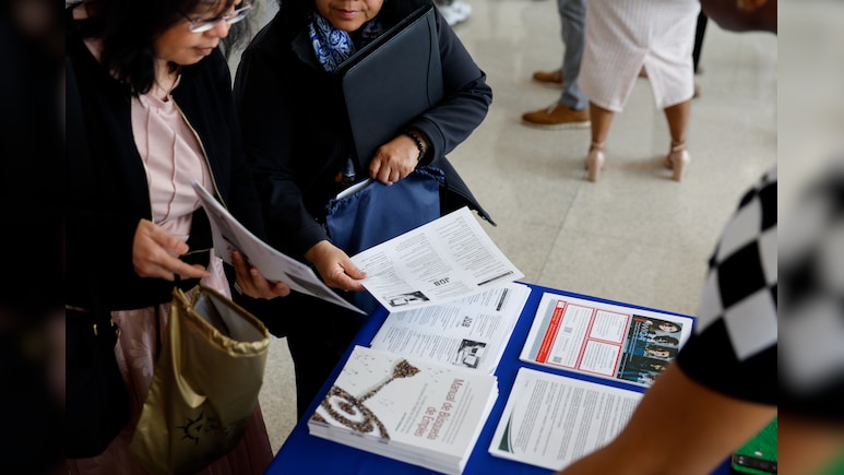 US Jobless Claims Plunge To 189,000, Lowest Since 1969