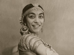 खुद से 8 साल छोटे एक्टर से की थी शादी, साहिबजादी जोहरा मुमताजुल्लाह खान बेगम से बनीं जोहरा सहगल