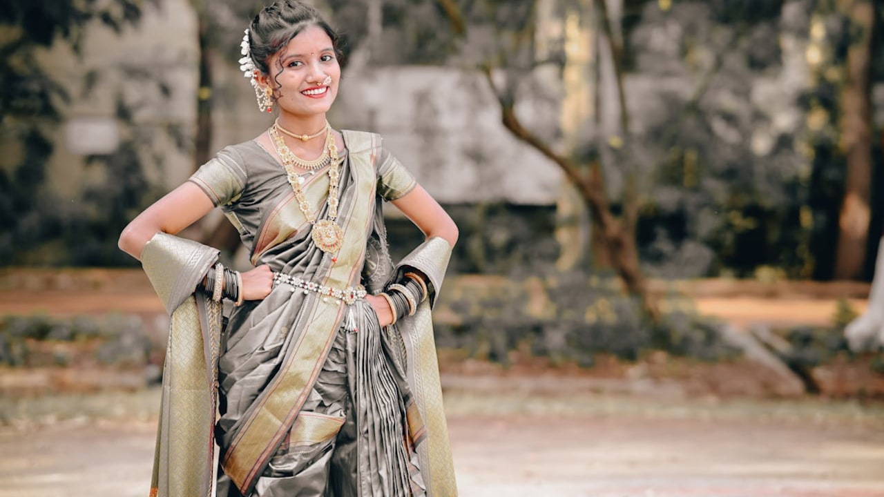 Black Saree Styling For Modern Indian And Fusion Looks