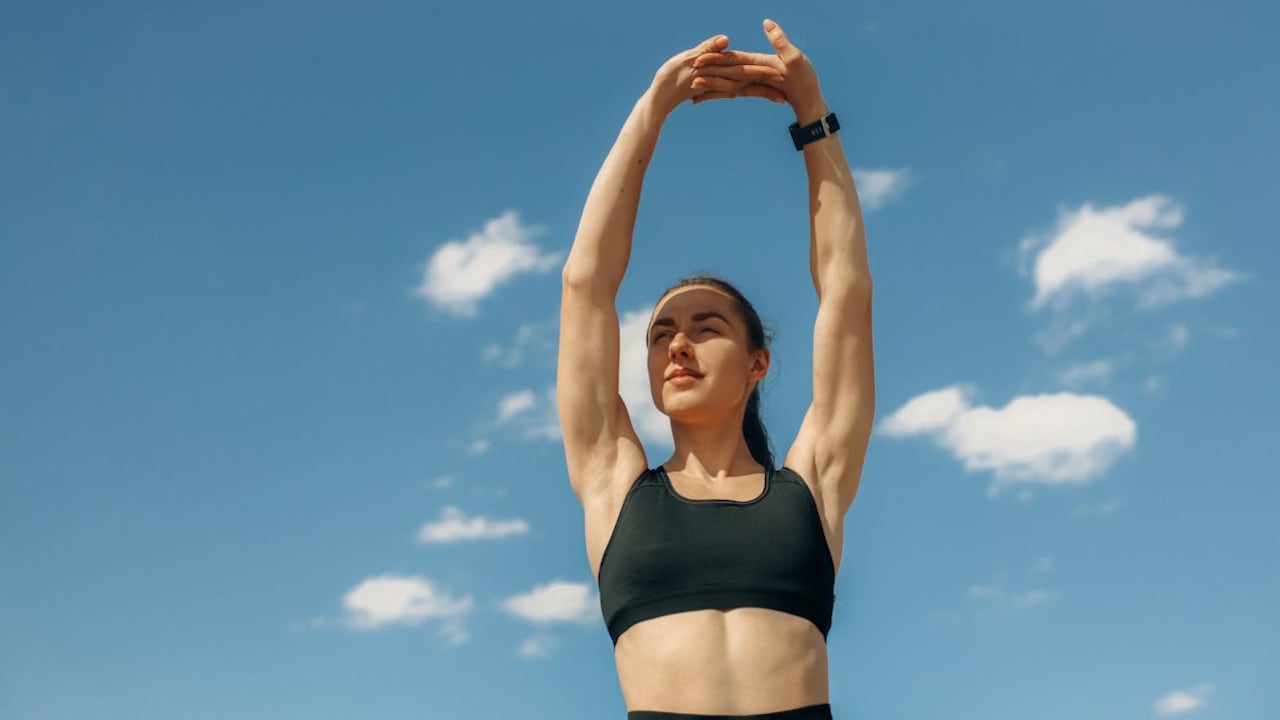 Sports Bras For Women By HRX At 70% Off