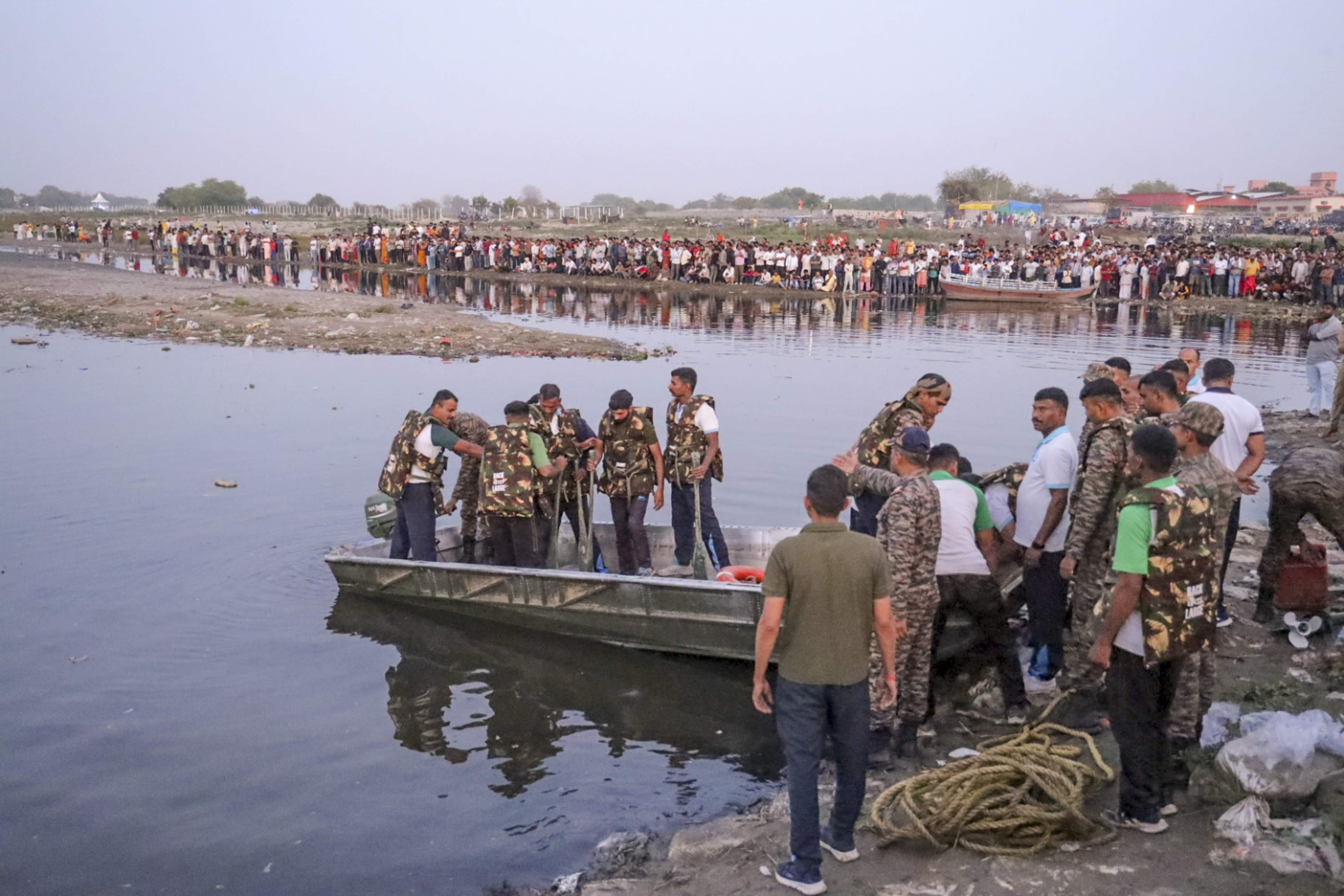 10 Dead, Mostly From Punjab, As Tourist Boat Overturns In Yamuna In Vrindavan