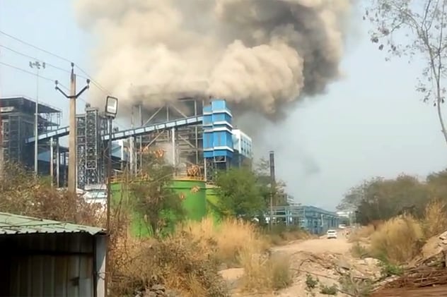 वेदांता प्लांट हादसा: अब तक 20 मजदूरों की मौत, परिजनों को 42-42 लाख रुपये का मुआवजा, प्रबंधक सहित 10 पर FIR