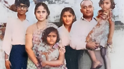 'हम पहले 6 थे, अब सिर्फ 2 रह गए', अकेलेपन से जूझ रहीं शाहरुख खान की एक्ट्रेस, फोटो शेयर कर बयां किया दर्द