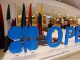 जागतिक तेल बाजारपेठेत मोठा भूकंप! 59 वर्षांनंतर UAE पडला OPEC मधून बाहेर; भारतात पेट्रोल-डिझेल स्वस्त होणार?