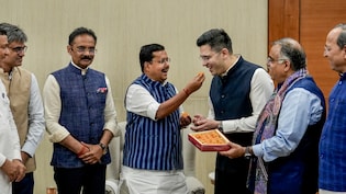 पंजाब से दिल्ली और गोवा से गुजरात तक, AAP में टूट से BJP के दोनों हाथों में लड्डू