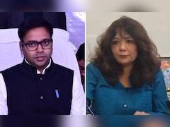 DM को रिश्वत में iPhone देने का आरोप लगाने वाली तहसीलदार पर एक्शन, UP के 2 अफसरों में क्या चल रही लड़ाई