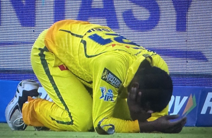 CSK Star Faces Horrific Injury Scare, Sparks Lungi Ngidi-Like Concerns